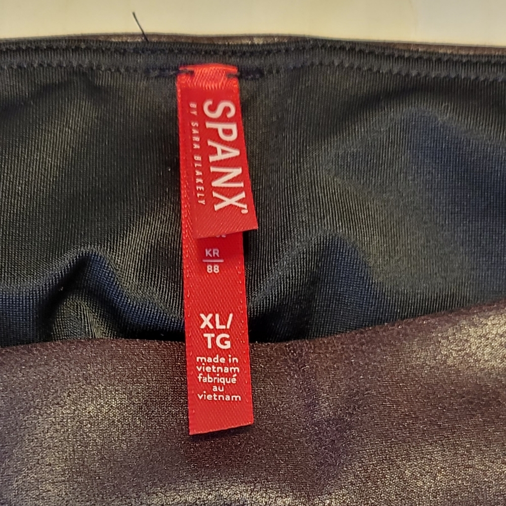 Spanx Faux Leather leggings